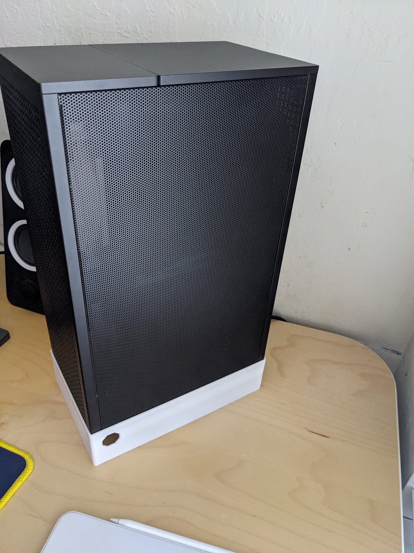 3D Printed FormD T1.1 Vertical Stand